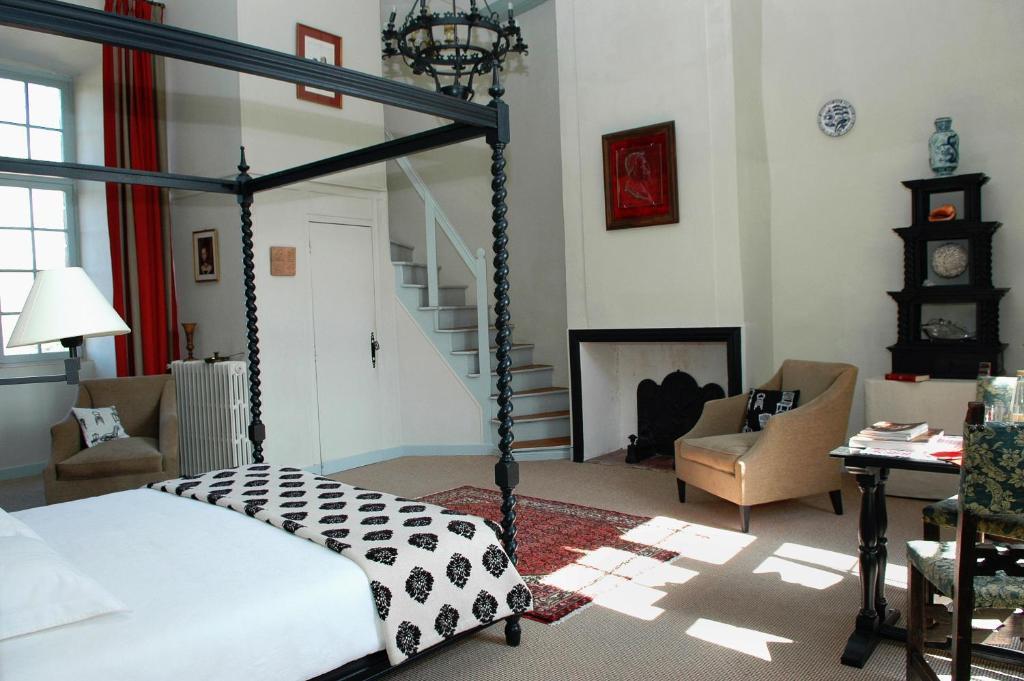 Chateau Royal De Saint-Saturnin Habitación foto