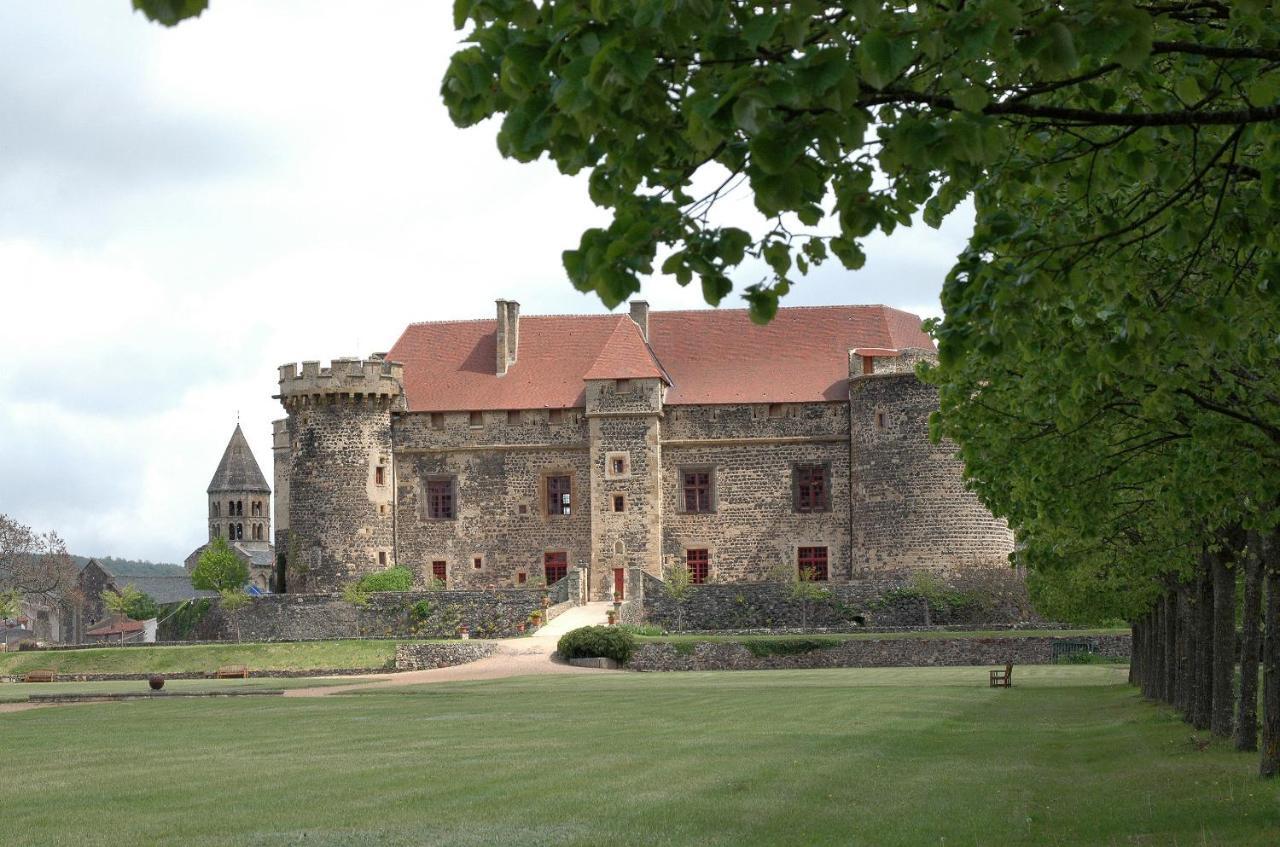 Chateau Royal De Saint-Saturnin Servicios foto